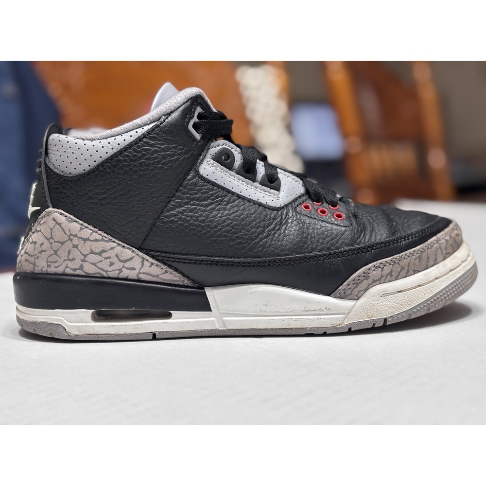 Nike Air Jordan 3 Retro Black Cement 2024 DM0967-010 Size 5.5Y Nike Air OG Color
